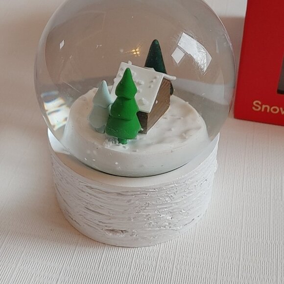 2022 Tim Hortons Snow Globe BNIP - Picture 6 of 11